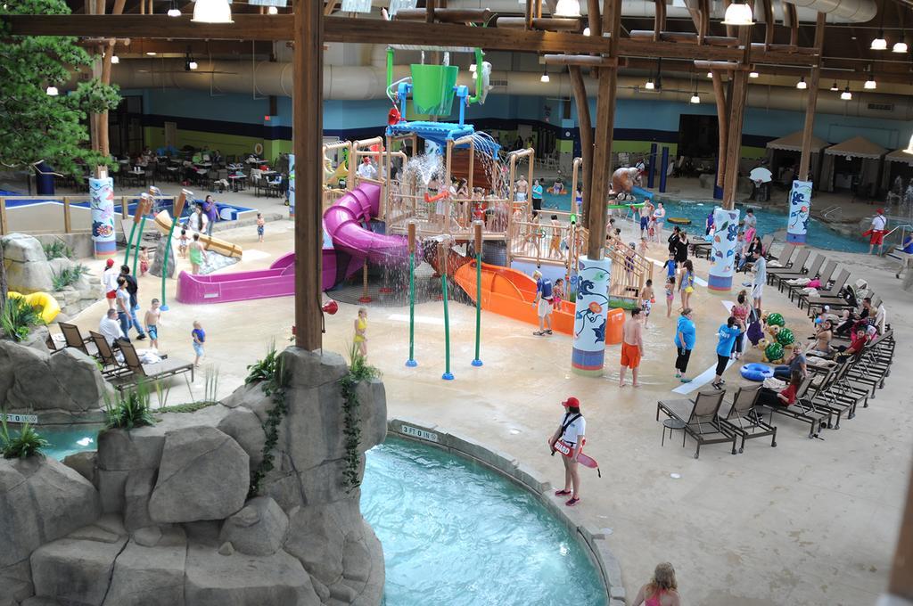 Soaring Eagle Waterpark And Hotel Mount Pleasant Exterior foto