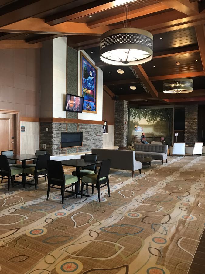 Soaring Eagle Waterpark And Hotel Mount Pleasant Exterior foto